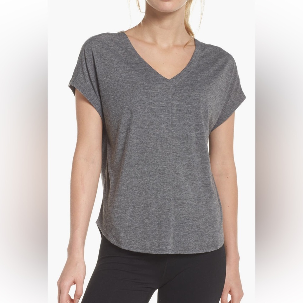 NWOT Zella Women's V-Neck Cutout Tee - Grey